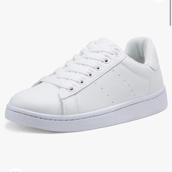 Trendy tennis shoes - Picture 6 of 13